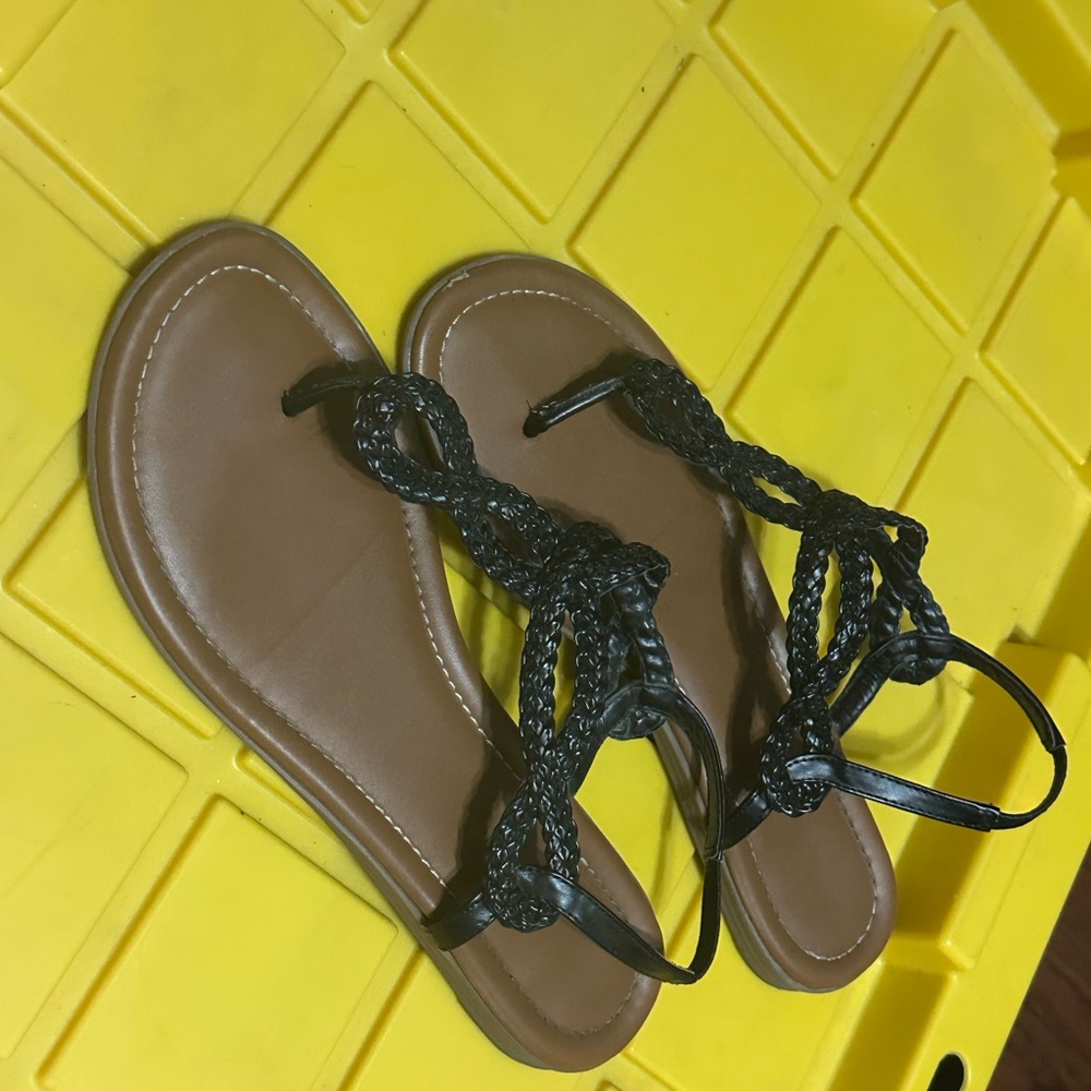 JCPenney Black Braided Sandals 10